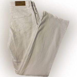 White Kensie jeans